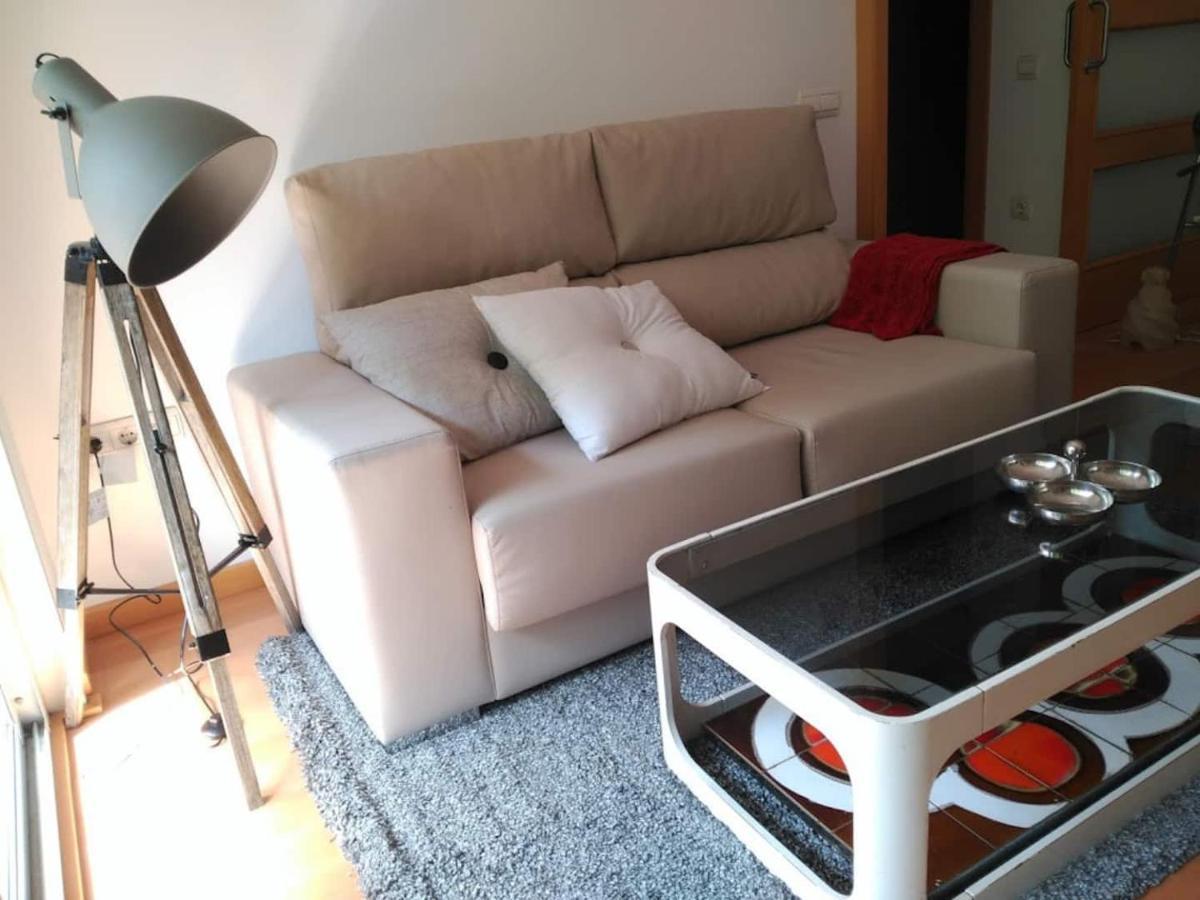Stylish Flat, 2 Bathrooms And Swimming Pool, Next To The Beach! Сант Адриа де Бесос Екстериор снимка