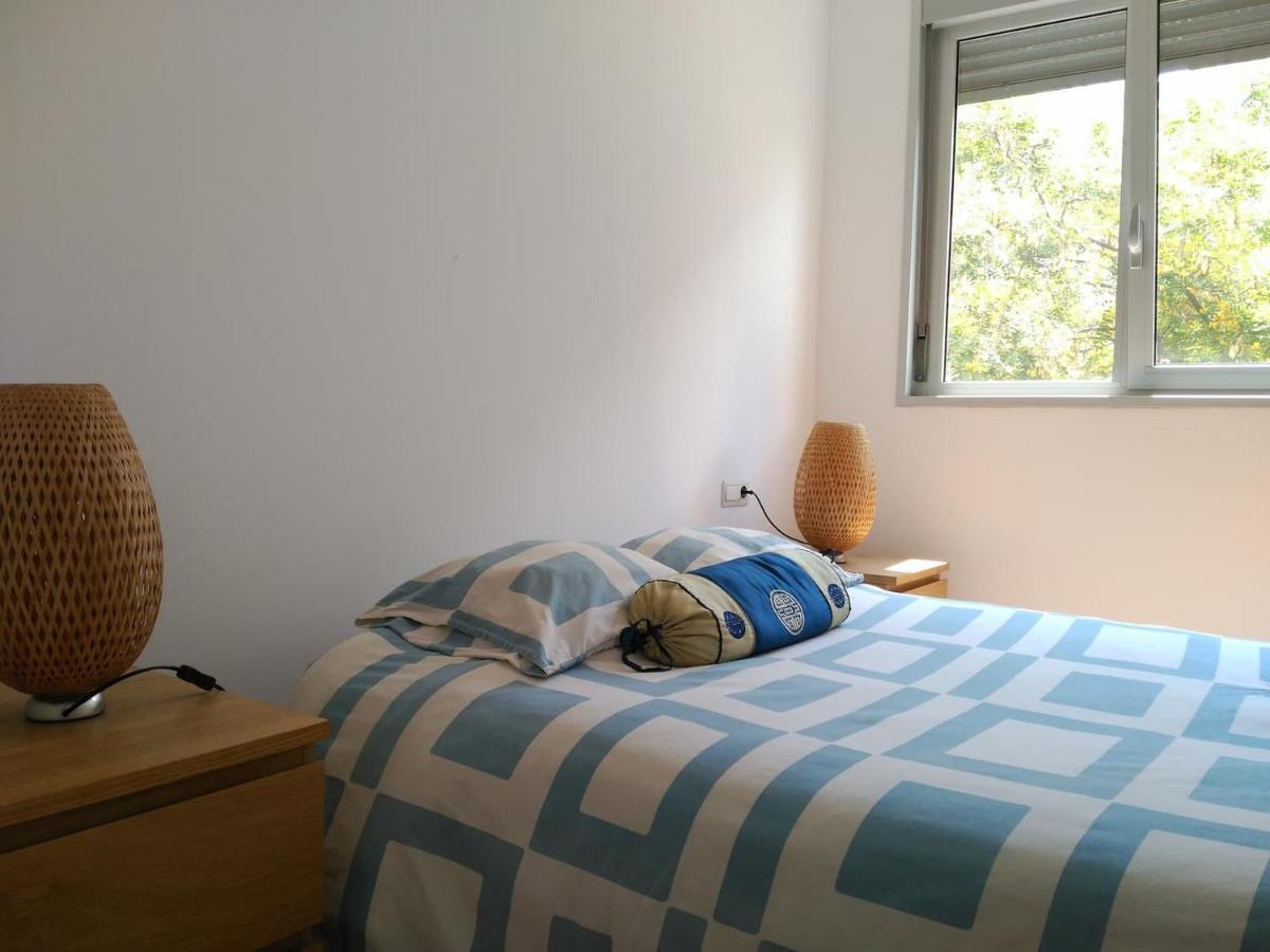 Stylish Flat, 2 Bathrooms And Swimming Pool, Next To The Beach! Сант Адриа де Бесос Екстериор снимка