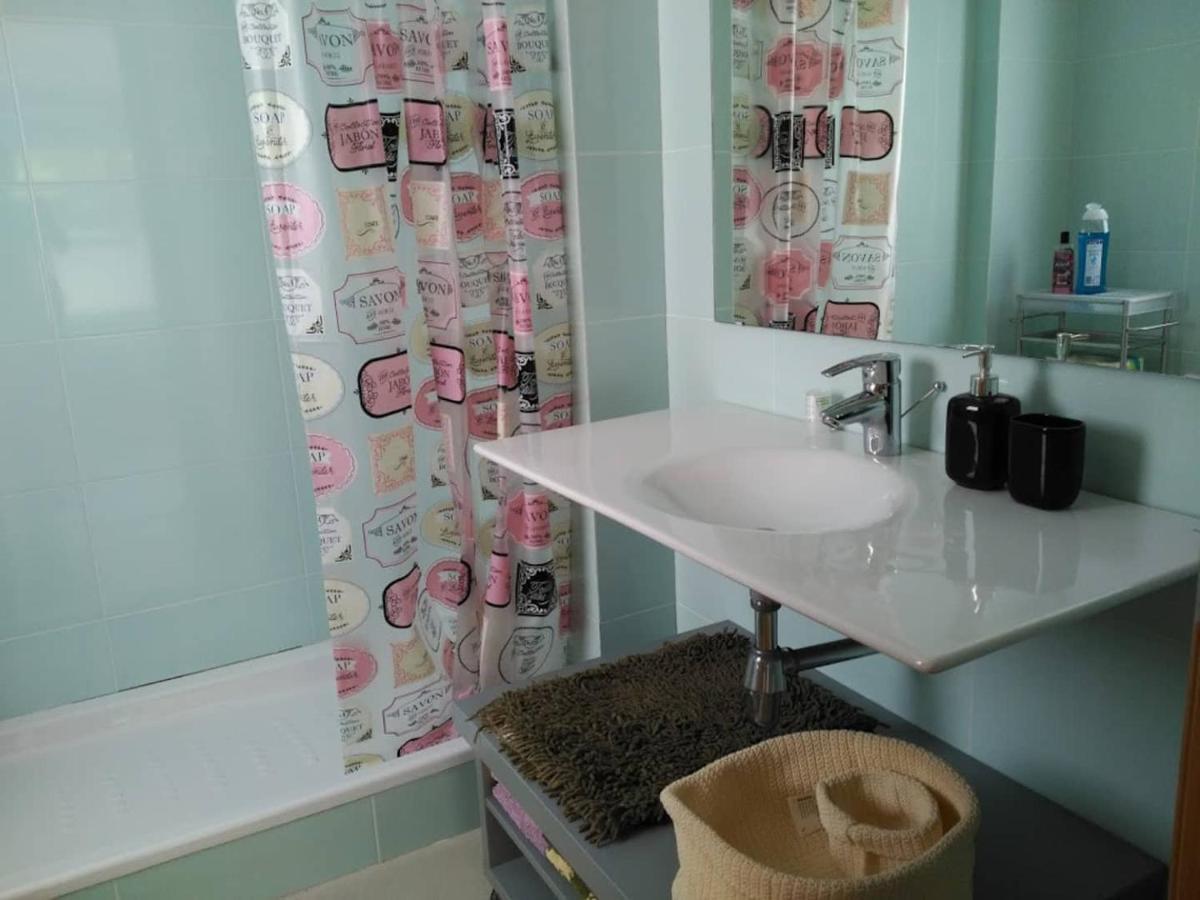 Stylish Flat, 2 Bathrooms And Swimming Pool, Next To The Beach! Сант Адриа де Бесос Екстериор снимка